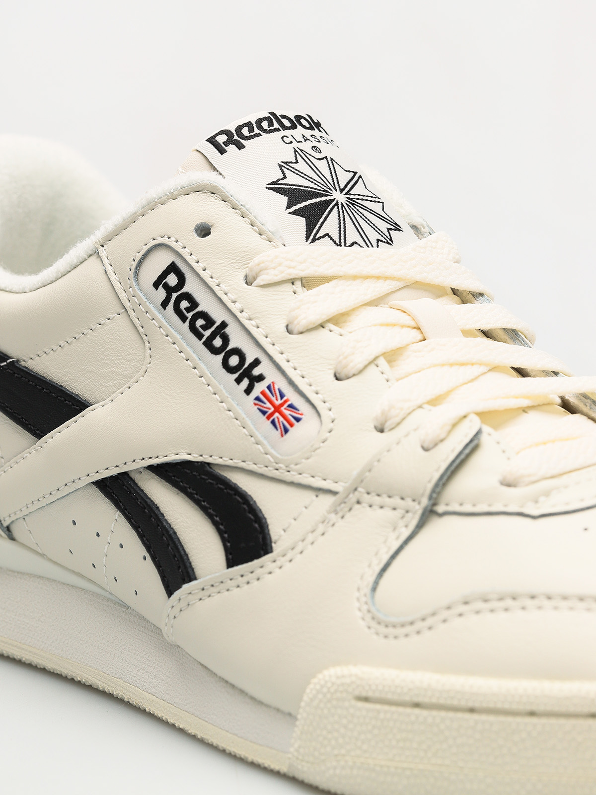 Reebok Schuhe Phase 1 Pro Mu (vintage chalk/black)