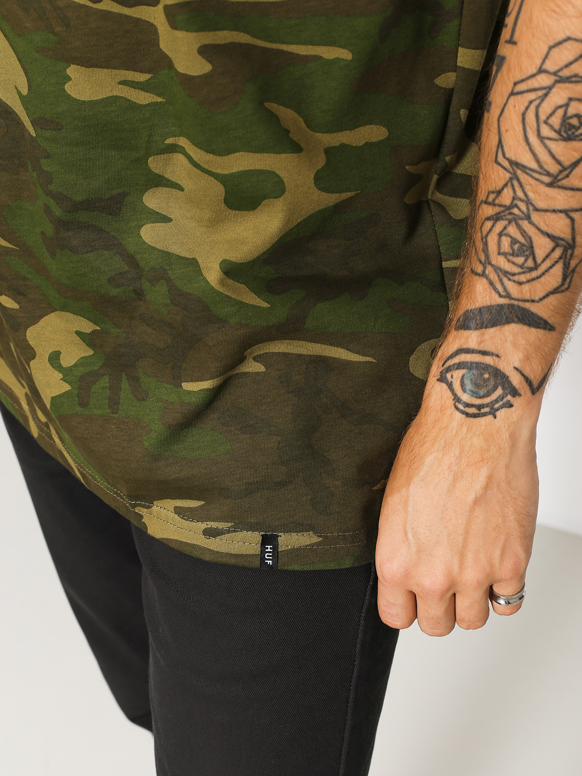 HUF T-shirt Miss America (woodland camo)