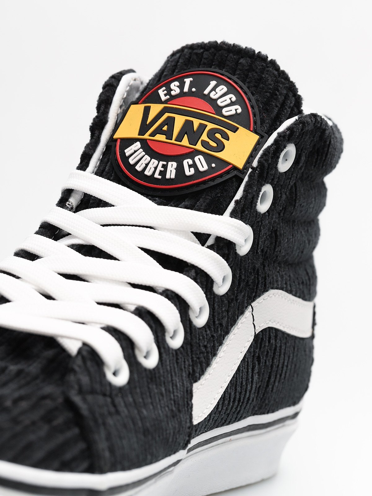 Vans Shoes Sk8 Hi Design Assembly (black/true white)