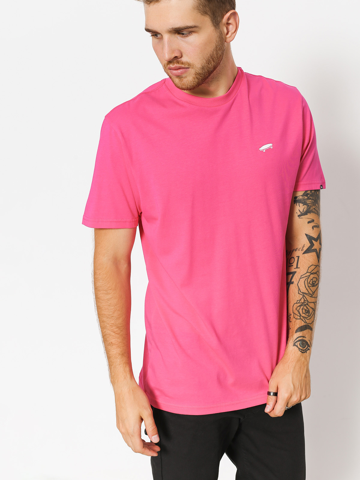 magenta color t shirt