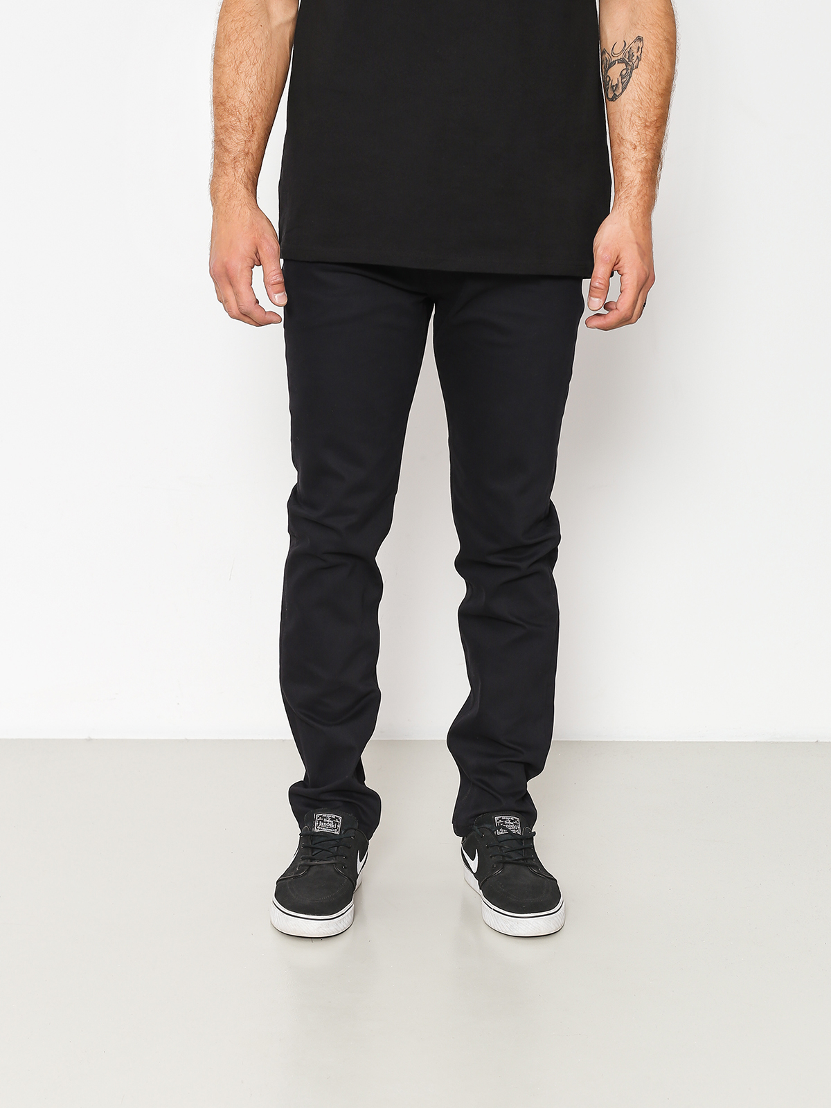 caviar bull denim