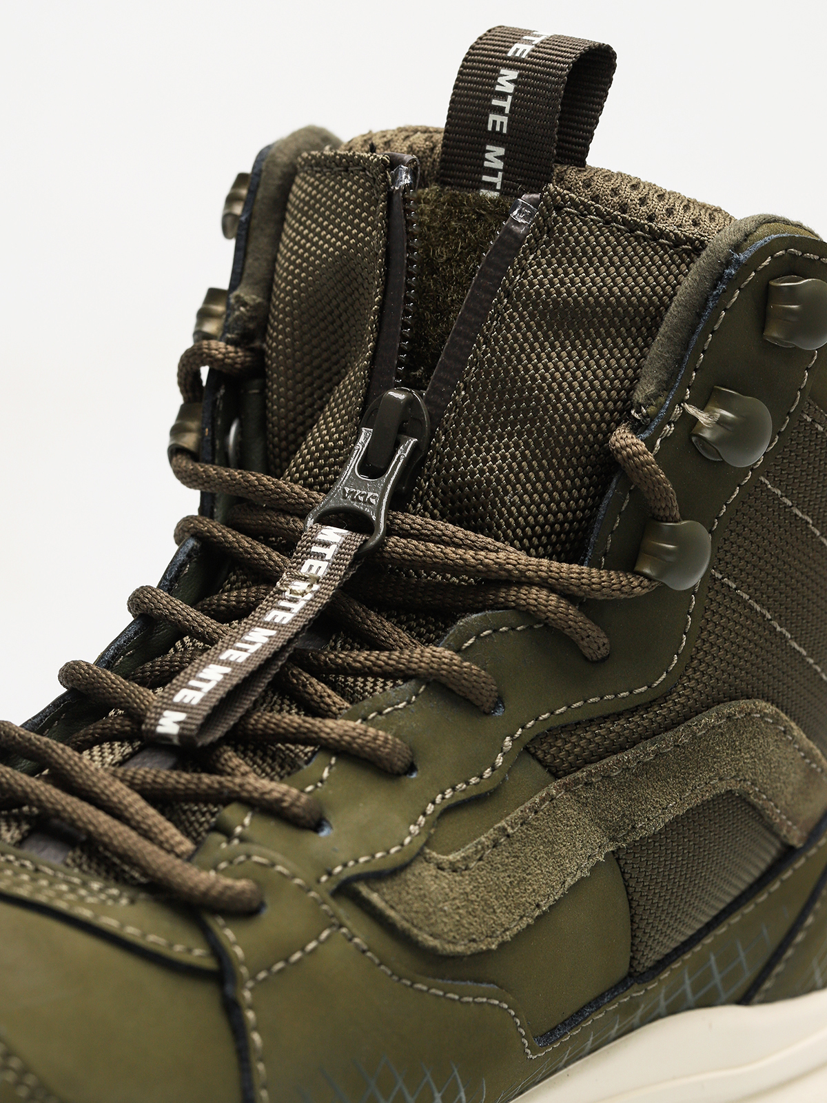 Vans Shoes Ultrarange Hi Dx Zpr Mte (grapeleaf/marshmallow)