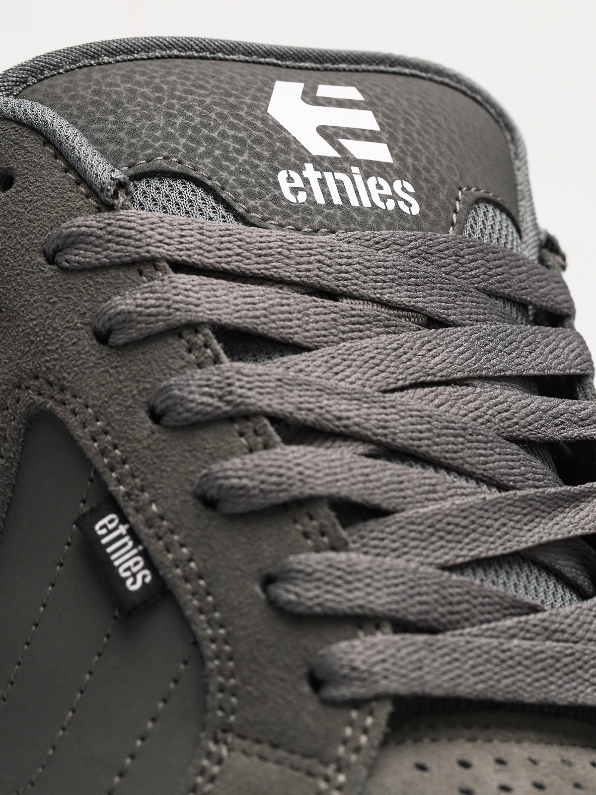 etnies kingpin 2