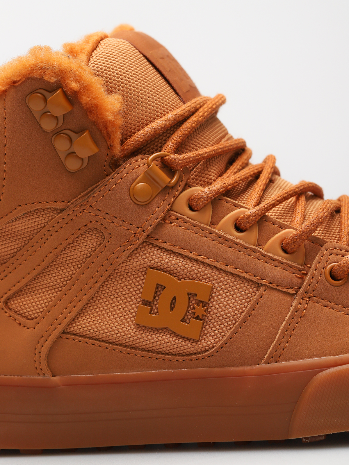 dc shoes pure wheat