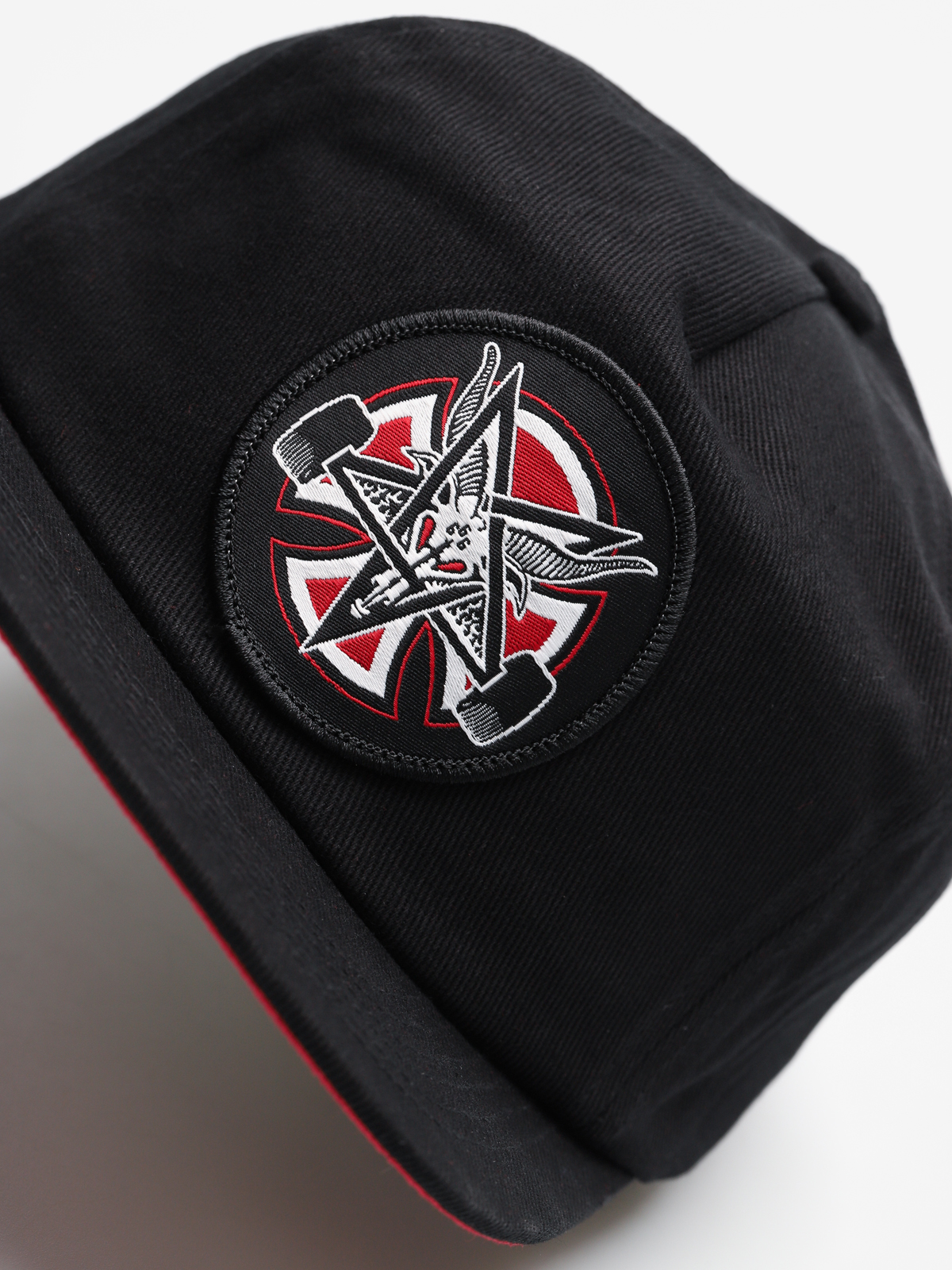 Independent x Thrasher Cap Pentagram Cross Adj Snapback ZD (black)