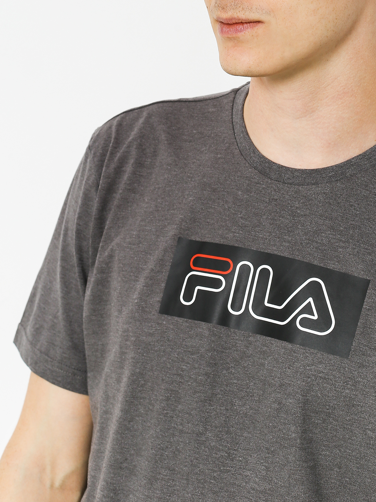 grey fila t shirt