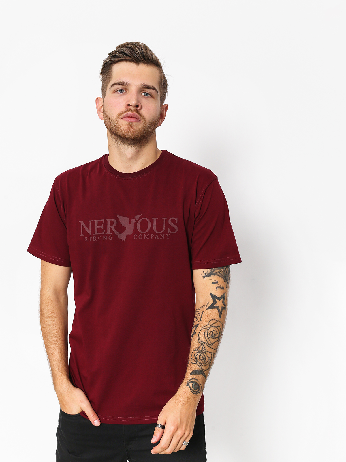 Nervous T-shirt Classic (maroon)