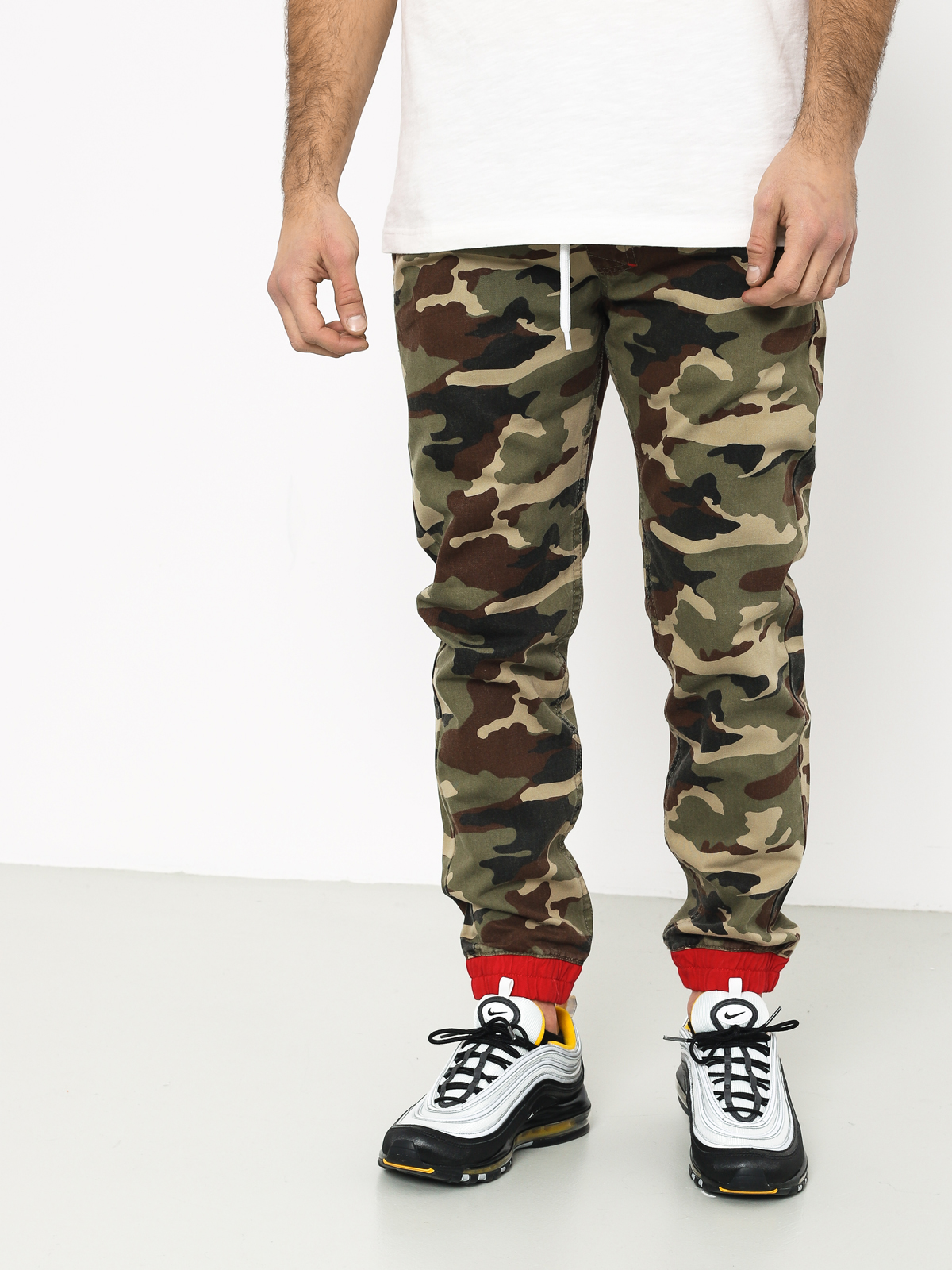 MassDnm Truman Joggers Sneaker Fit Pants (woodland camo)