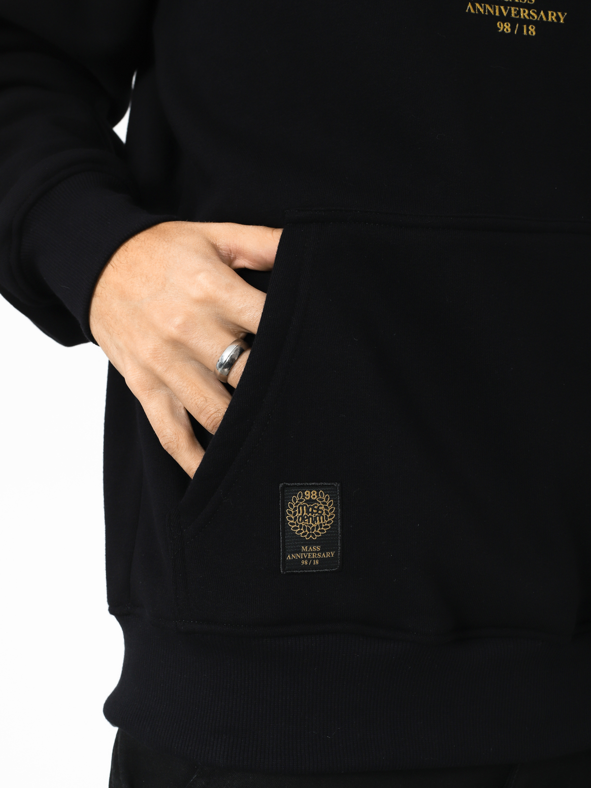MassDnm Golden Chick HD Hoodie (black)