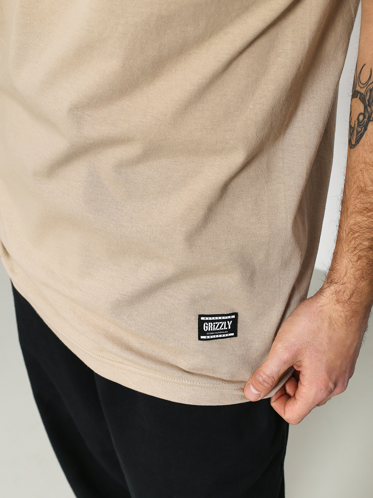 Grizzly Griptape Og Bear Basic Tee T-shirt (sand)