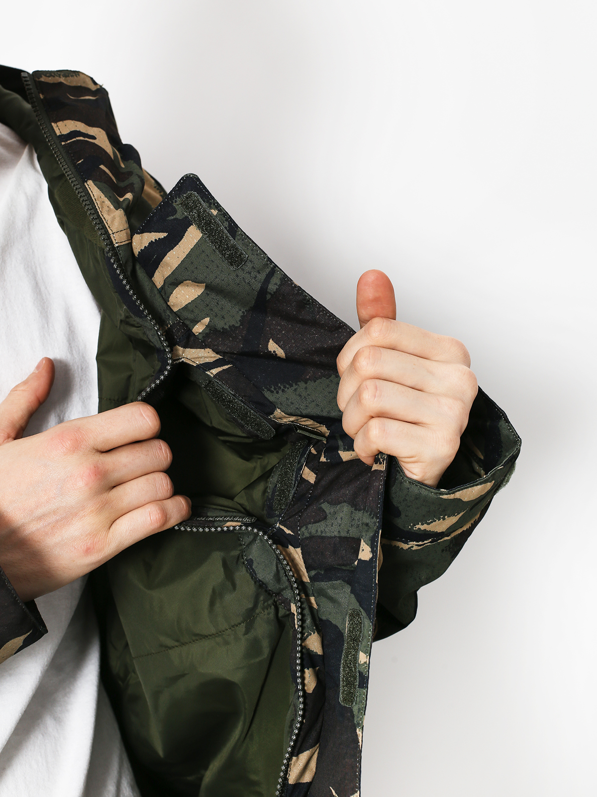 Mens Burton Snowboard jacket Covert (seersucker camo)