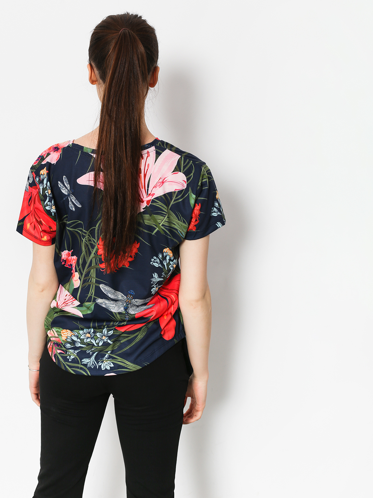 Femi Stories Ayo T-shirt Wmn (lnv)