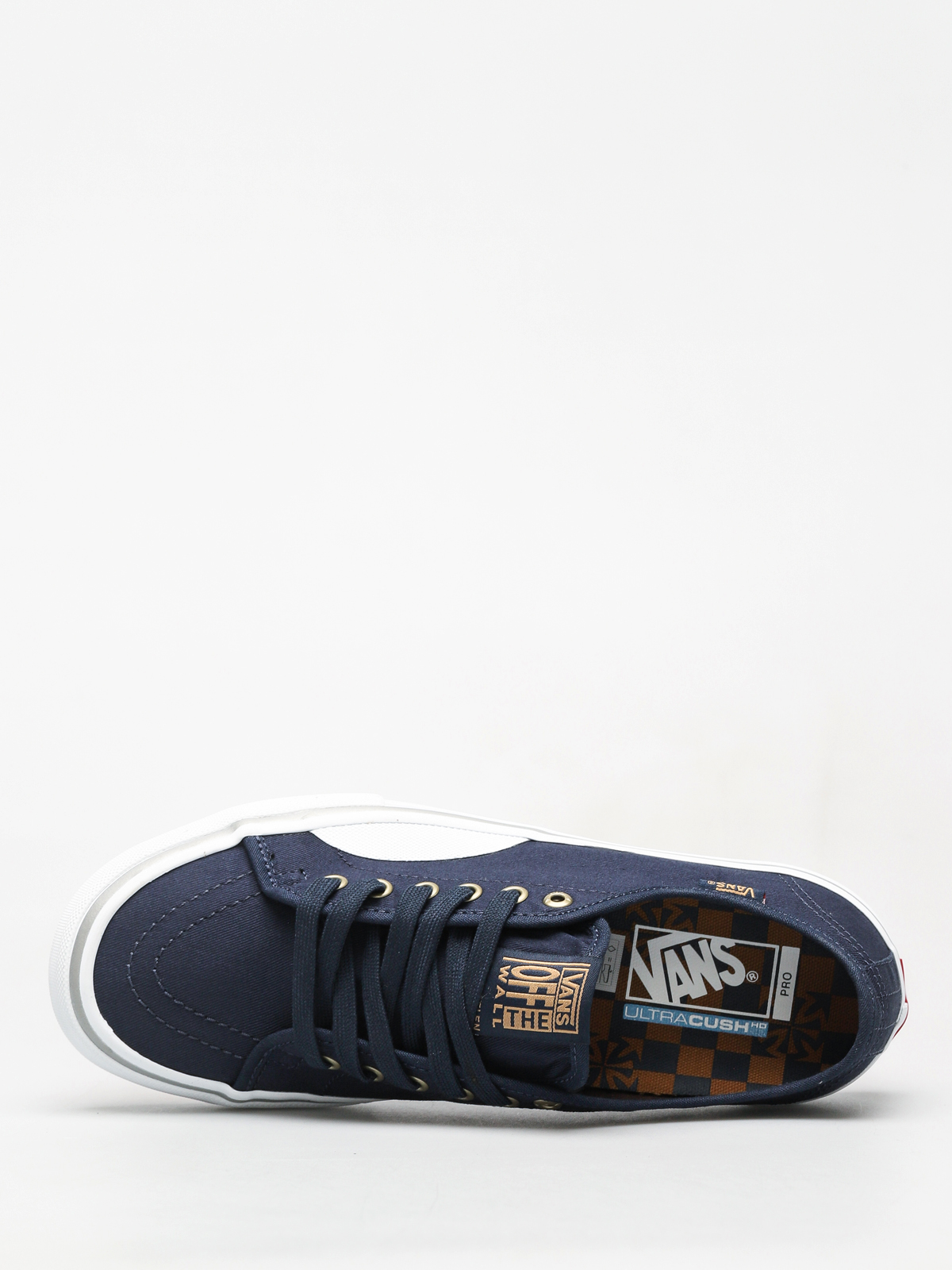 vans av classic pro shoes