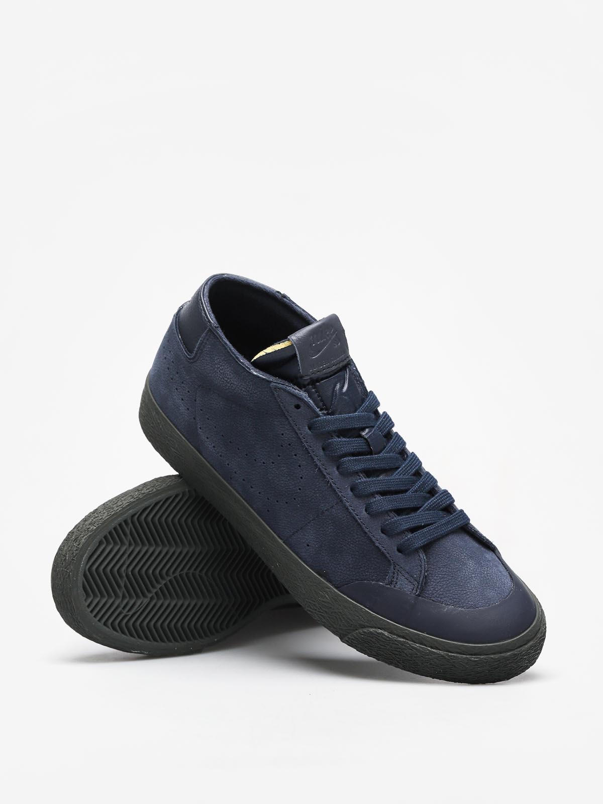 Nike SB Sb Zoom Blazer Chukka Xt Premium Shoes (obsidian/obsidian)