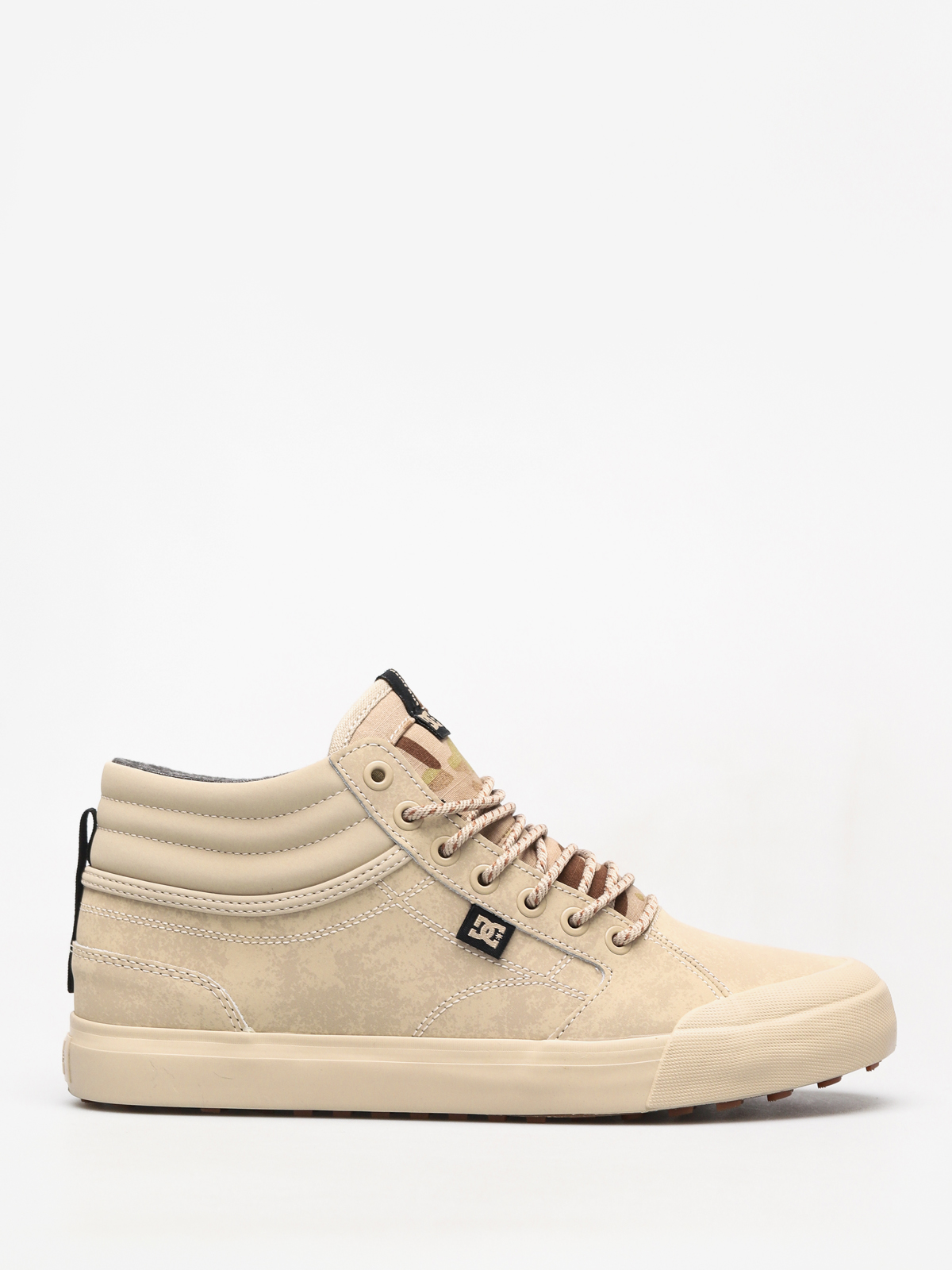 dc shoes tan